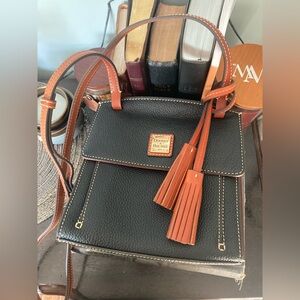 NWOT Dooney & Bourke Black and Brown Leather Crossbody Bag